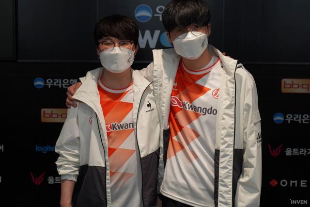 而篮球比赛 而篮球比赛