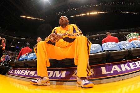 只效力一个 只效力一个