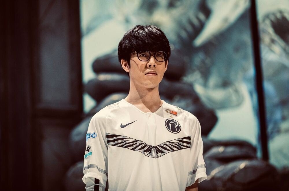 疑是对郑钦 疑是对郑钦